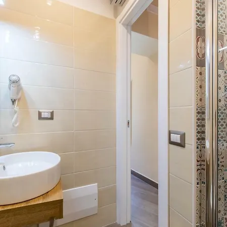 住宿加早餐酒店 Holidays 那不勒斯