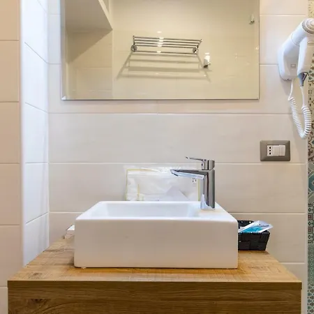 Holidays 4* 那不勒斯