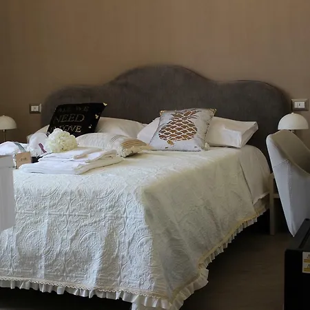 Holidays Bed & Breakfast