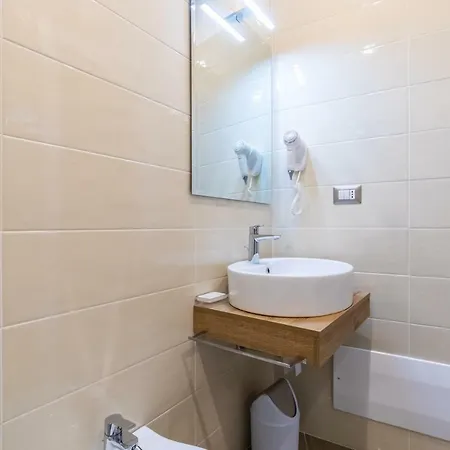 Holidays 4* Νάπολη